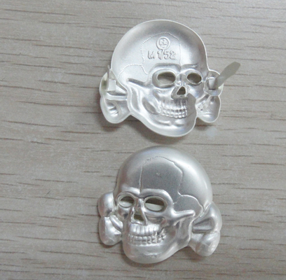 Metal 3D Head Lapel Pin Metal Badge Sand Clock Cute Hard Enamel Pin Brooch